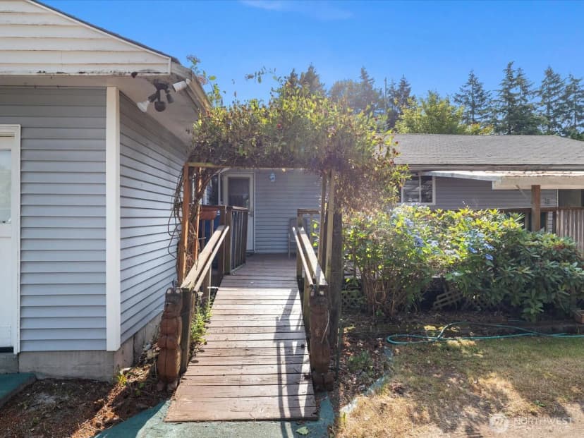 Property photo for 2345 N 130th Street, Seattle photo 8