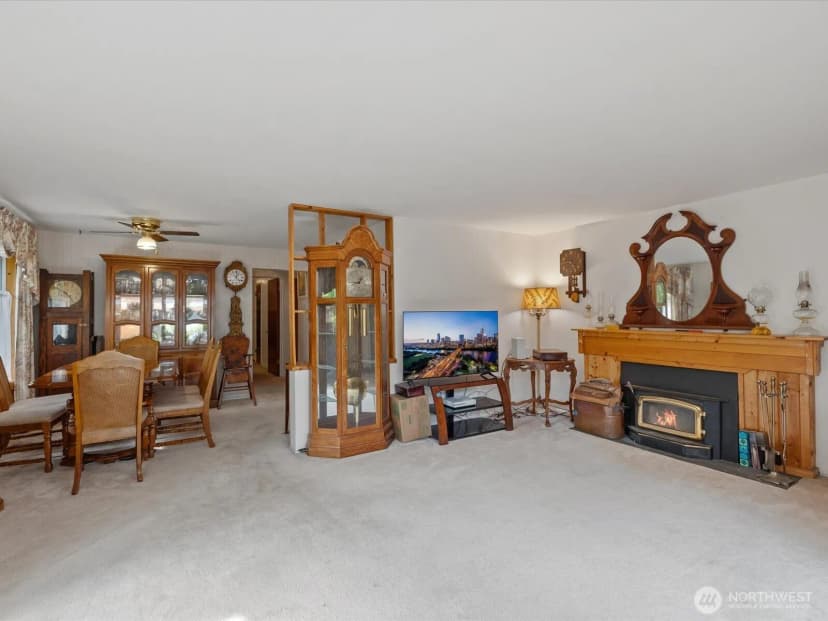 Property photo for 2345 N 130th Street, Seattle photo 14