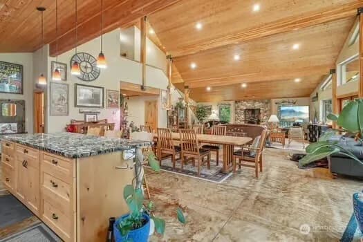 Property photo for 5154 Strider Road, Langley photo 16