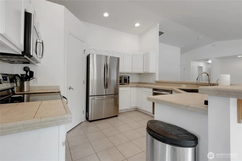 Property photo for 12311 Holtz Road E, Eatonville photo 21