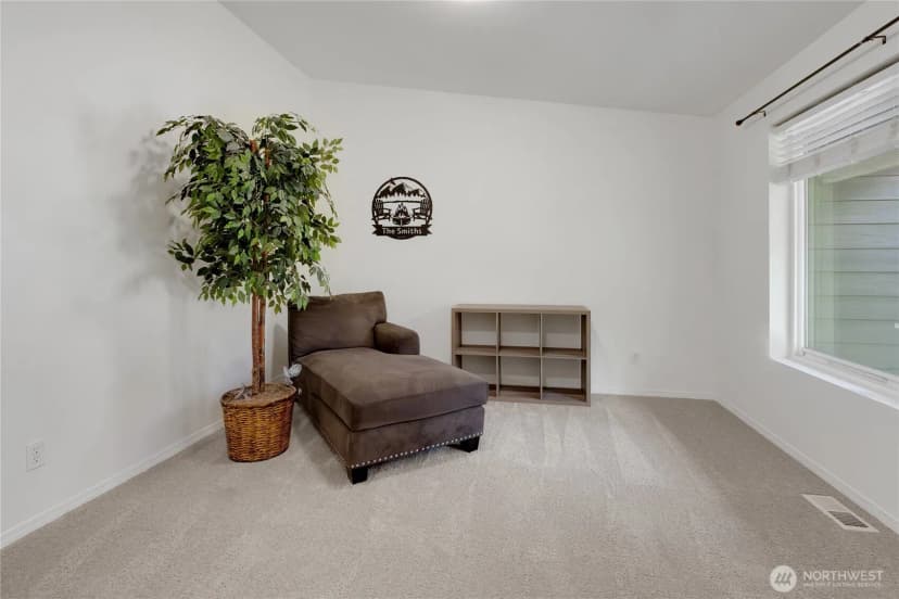 Property photo for 12311 Holtz Road E, Eatonville photo 6