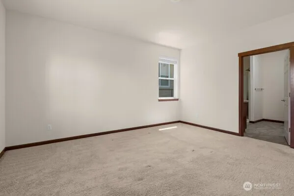 Property photo for 1844 Sw Aberdeen Court, Oak Harbor photo 19