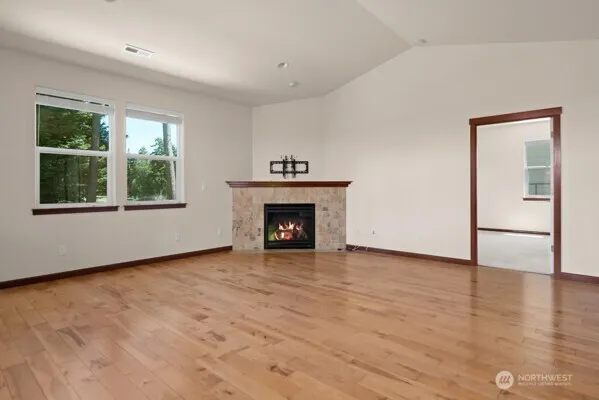 Property photo for 1844 Sw Aberdeen Court, Oak Harbor photo 16