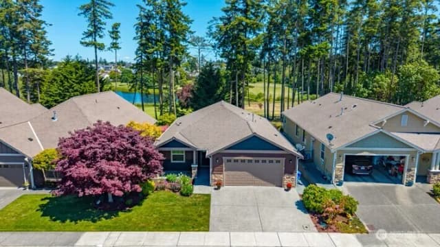 Property photo for 1844 Sw Aberdeen Court, Oak Harbor photo 5