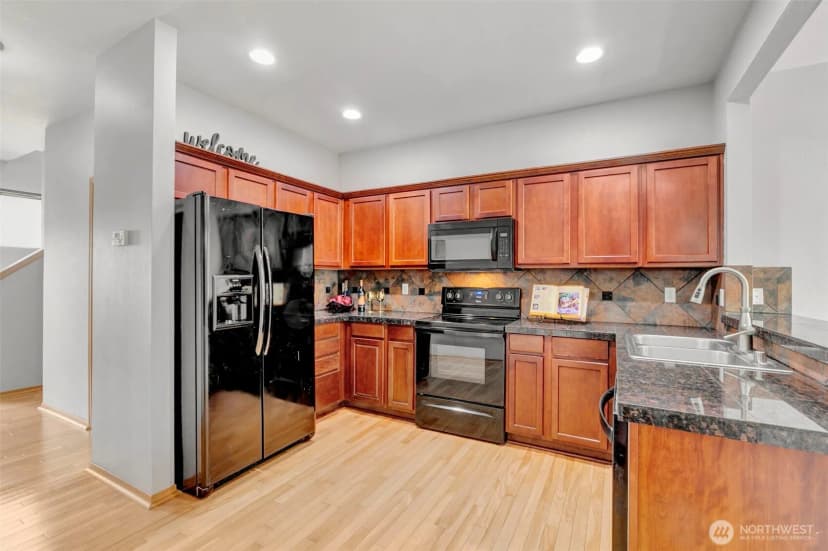 Property photo for 6219 Park St E, Fife photo 11