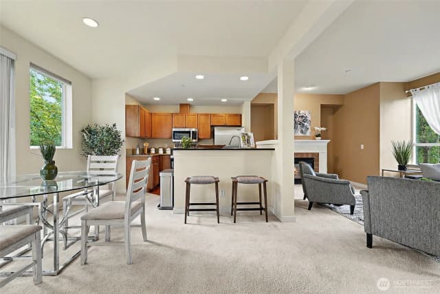Property photo for 1748 24th Avenue Ne, Issaquah photo 4