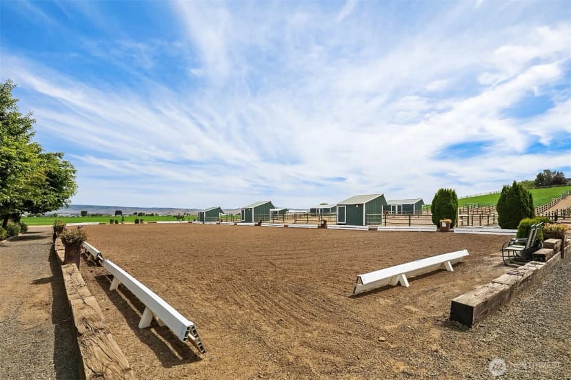 Property photo for 1401 Emerson Road, Ellensburg photo 31