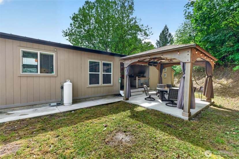 Property photo for 40109 32nd Avenue S, Roy photo 32