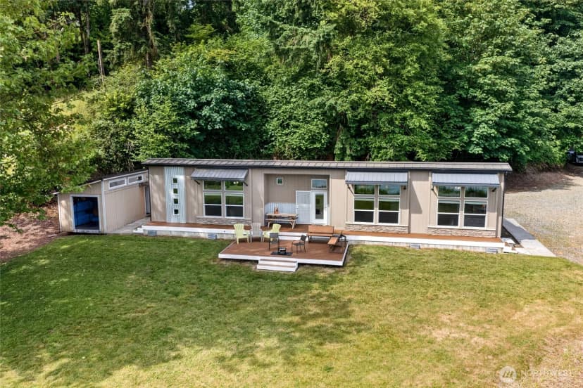 Property photo for 40109 32nd Avenue S, Roy photo 2