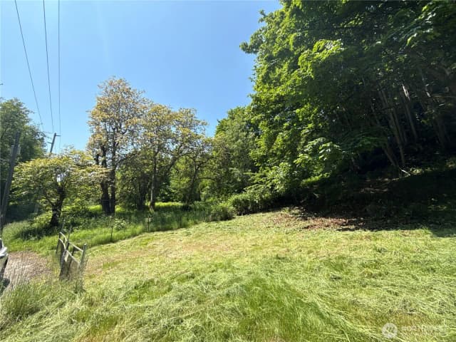 Property photo for 1020 S Valley Street, Port Angeles photo 4