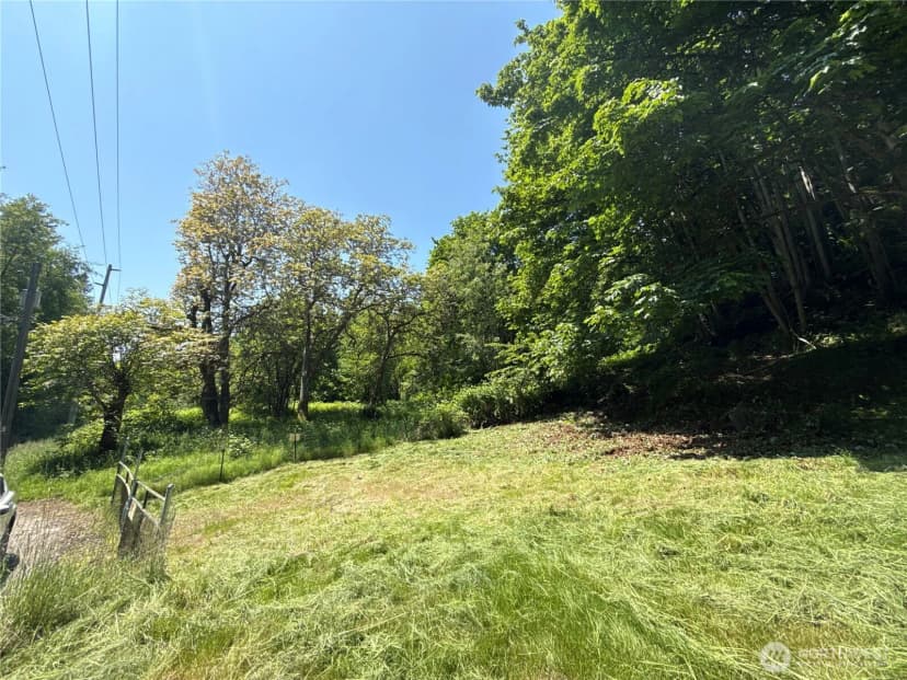 Property photo for 1020 S Valley Street, Port Angeles photo 4