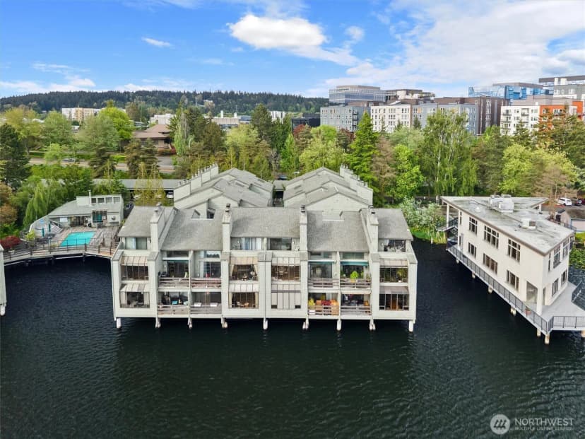 Property photo for 4 Lake Bellevue Drive #206, Bellevue photo 38