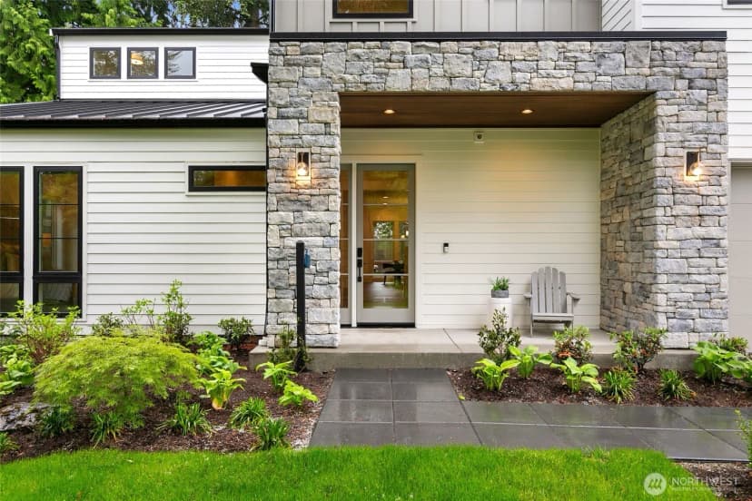 Property photo for 4526 89th Avenue Se, Mercer Island photo 2