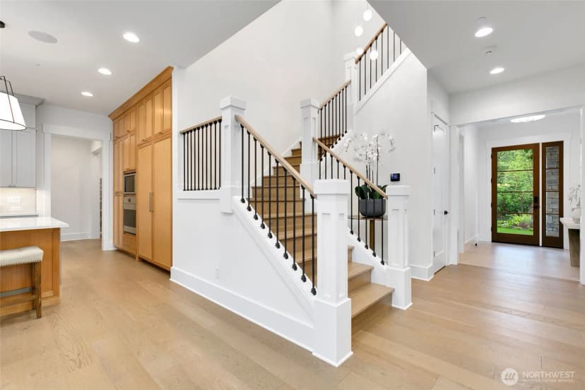 Property photo for 4526 89th Avenue Se, Mercer Island photo 17