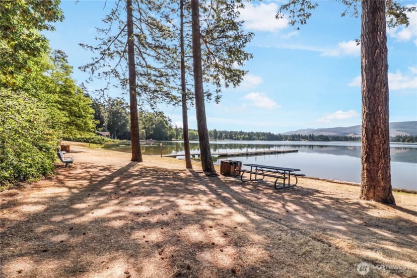 Property photo for 15626 Lindsay Road Se, Yelm photo 4