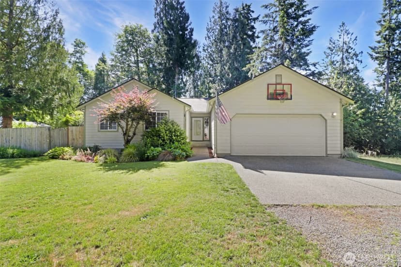 Property photo for 15626 Lindsay Road Se, Yelm