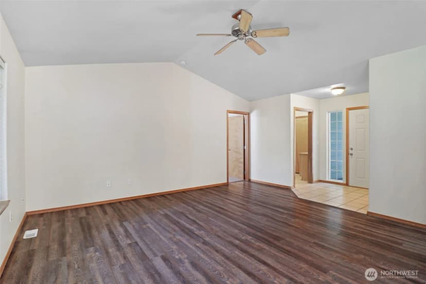 Property photo for 15626 Lindsay Road Se, Yelm photo 18