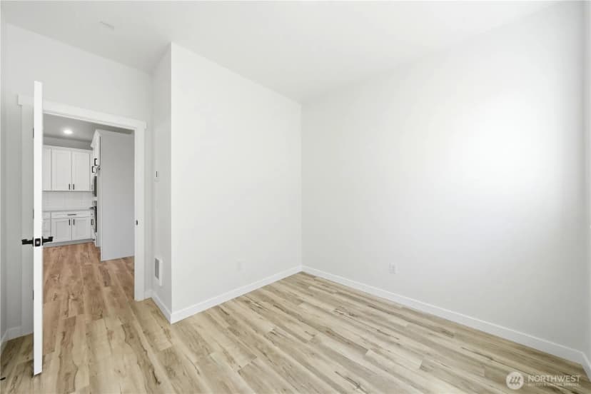 Property photo for 17810 26th Drive Ne, Marysville photo 8