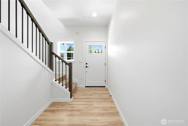 Property photo for 17810 26th Drive Ne, Marysville photo 5