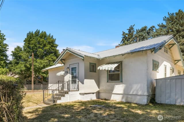 Property photo for 308 S Walnut Street, Ellensburg photo 2
