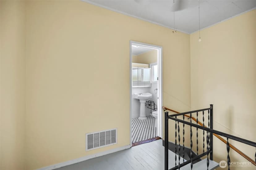 Property photo for 307 3rd Street, Sultan photo 29