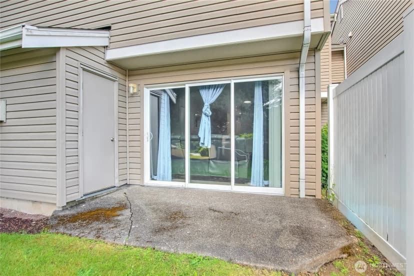 Property photo for 2100 S 336th Street #q3, Federal Way photo 18