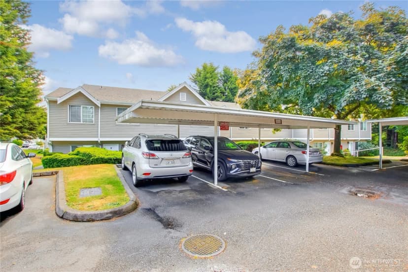 Property photo for 2100 S 336th Street #q3, Federal Way photo 3