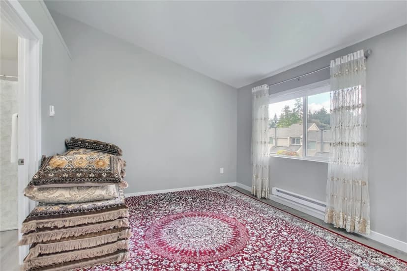 Property photo for 2100 S 336th Street #q3, Federal Way photo 9