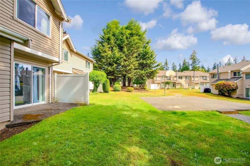 Property photo for 2100 S 336th Street #q3, Federal Way photo 20