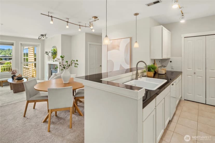 Property photo for 2901 Ne Blakeley Street #409, Seattle photo 9