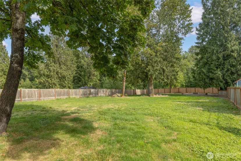Property photo for 11822 24th Street E, Edgewood photo 34