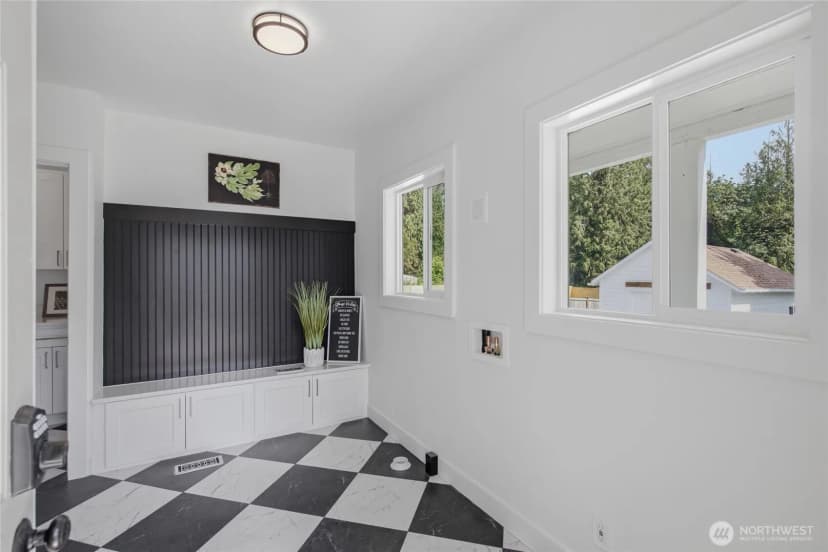 Property photo for 11822 24th Street E, Edgewood photo 28