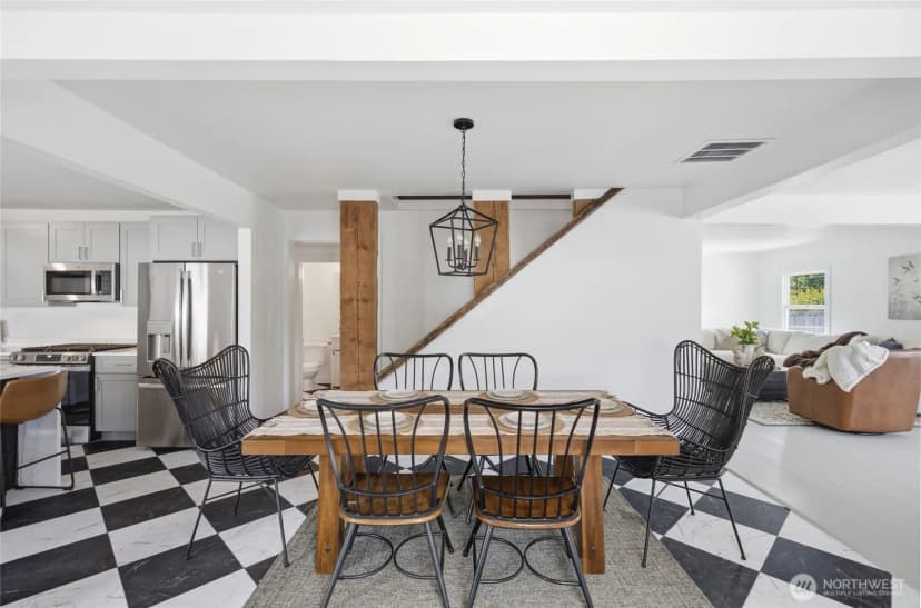 Property photo for 11822 24th Street E, Edgewood photo 6