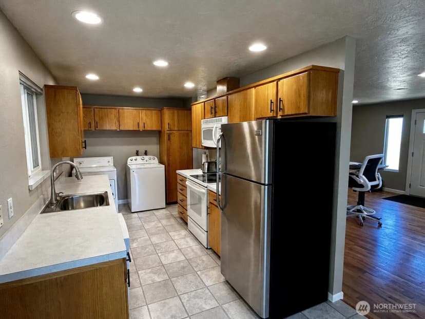 Property photo for 1105 S I St., Port Angeles photo 11