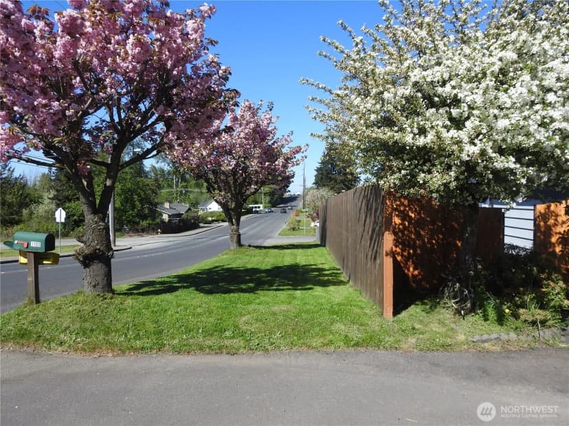 Property photo for 1105 S I St., Port Angeles photo 31