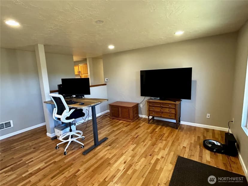 Property photo for 1105 S I St., Port Angeles photo 4