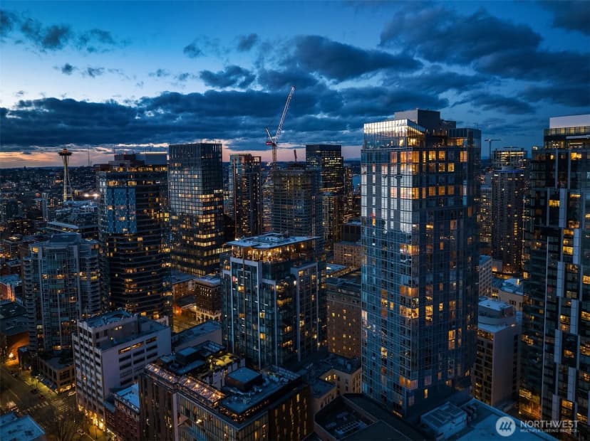 Property photo for 121 Stewart Street #1308, Seattle photo 19