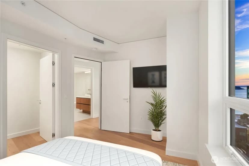 Property photo for 121 Stewart Street #1308, Seattle photo 11