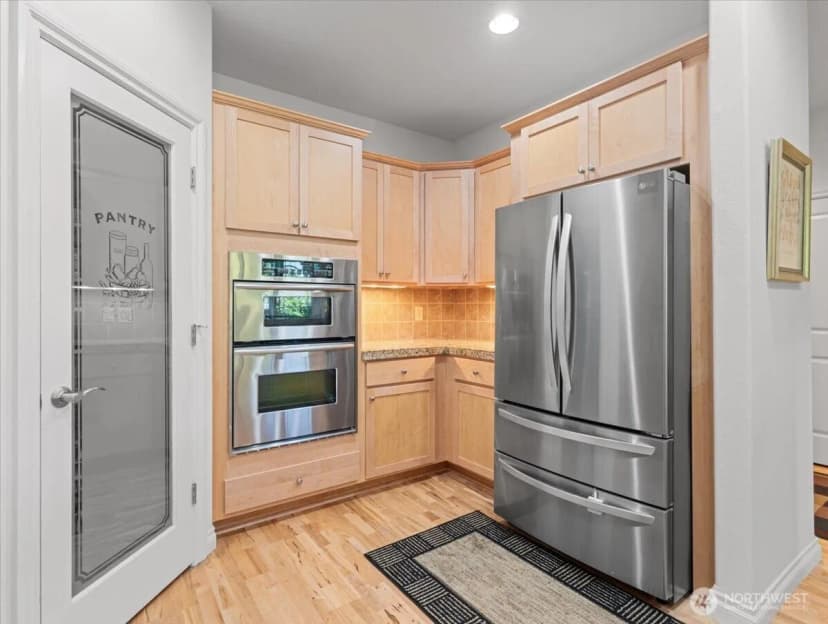 Property photo for 211 Se 198th Place, Camas photo 3