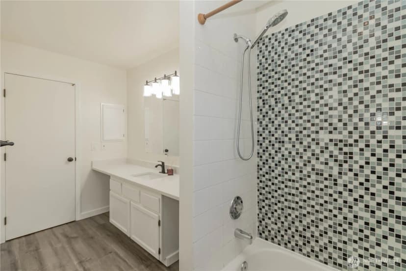 Property photo for 11703 Se 229th Place, Kent photo 20