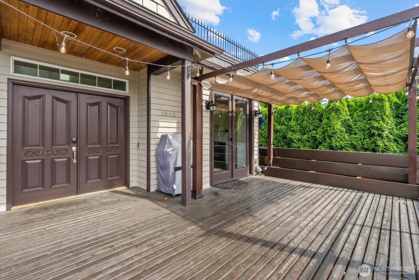 Property photo for 1542 E Sammamish Parkway Ne, Sammamish photo 5
