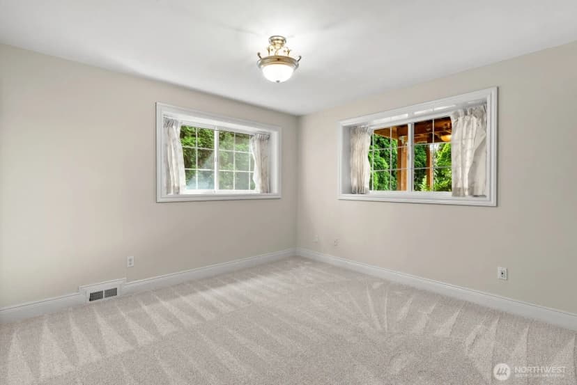 Property photo for 1542 E Sammamish Parkway Ne, Sammamish photo 23