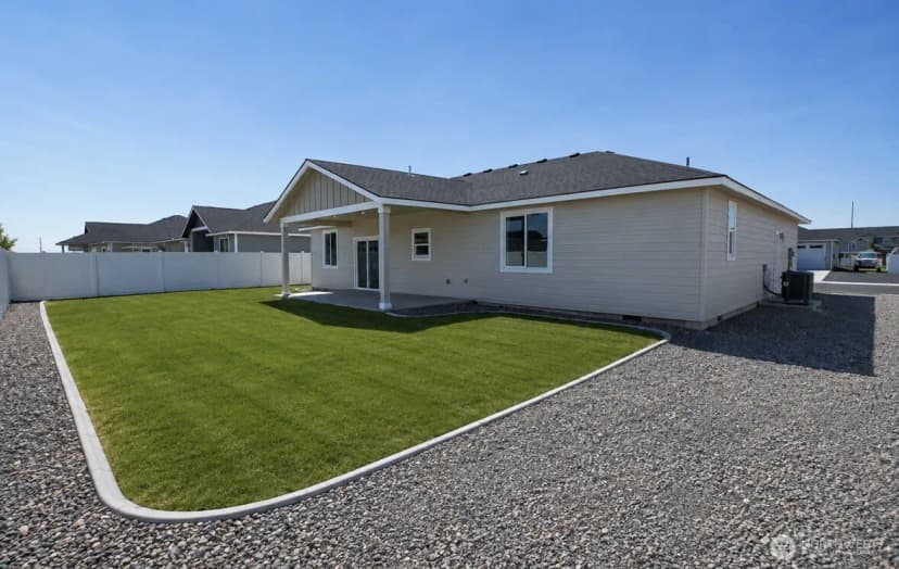 Property photo for 909 Ne 6th Avenue, Ephrata photo 26