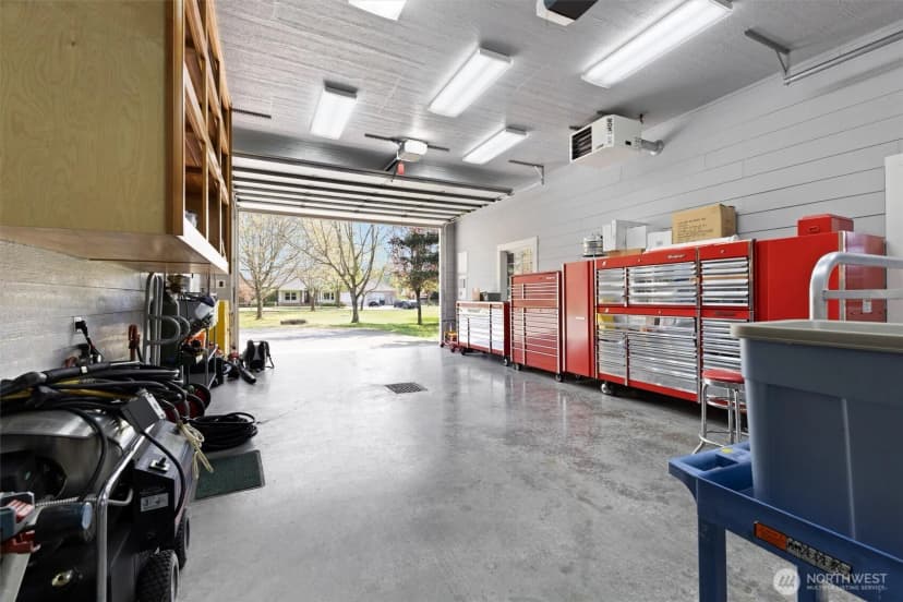 Property photo for 929 E Hemmi Road, Everson photo 33