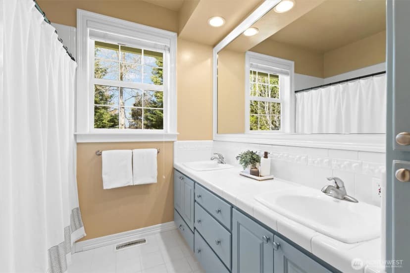Property photo for 929 E Hemmi Road, Everson photo 15