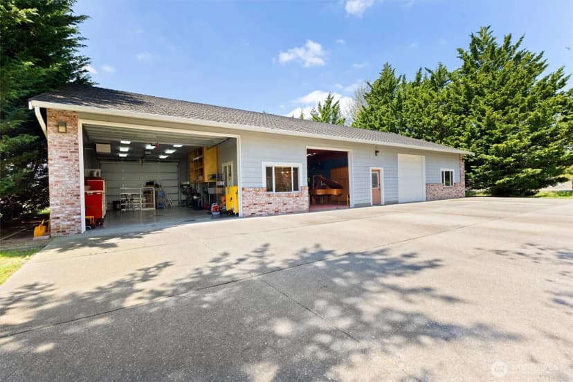 Property photo for 929 E Hemmi Road, Everson photo 24