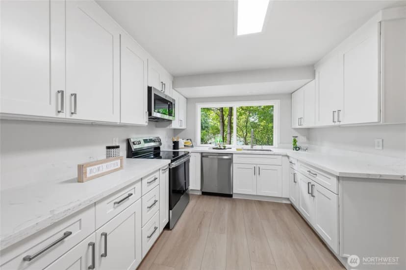 Property photo for 4123 Sw 328th Street, Federal Way photo 12