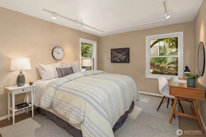 Property photo for 4529 E Laurel Drive Ne, Seattle photo 22