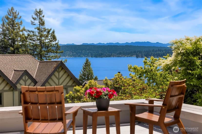 Property photo for 4529 E Laurel Drive Ne, Seattle
