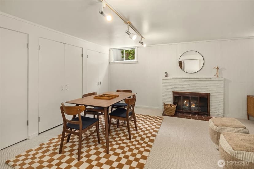 Property photo for 4529 E Laurel Drive Ne, Seattle photo 26